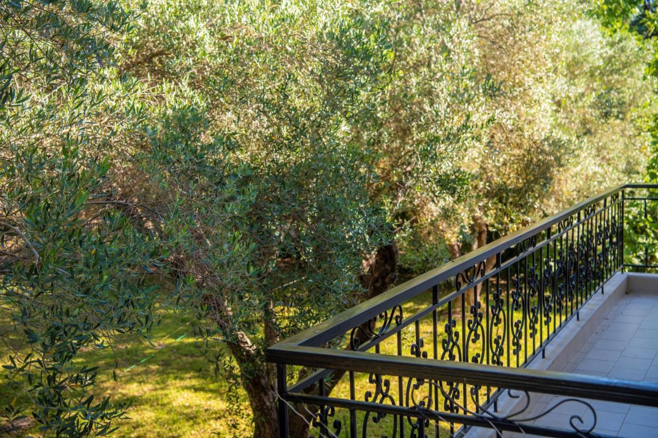 Villa Bianca Studios Посиди Екстериор снимка