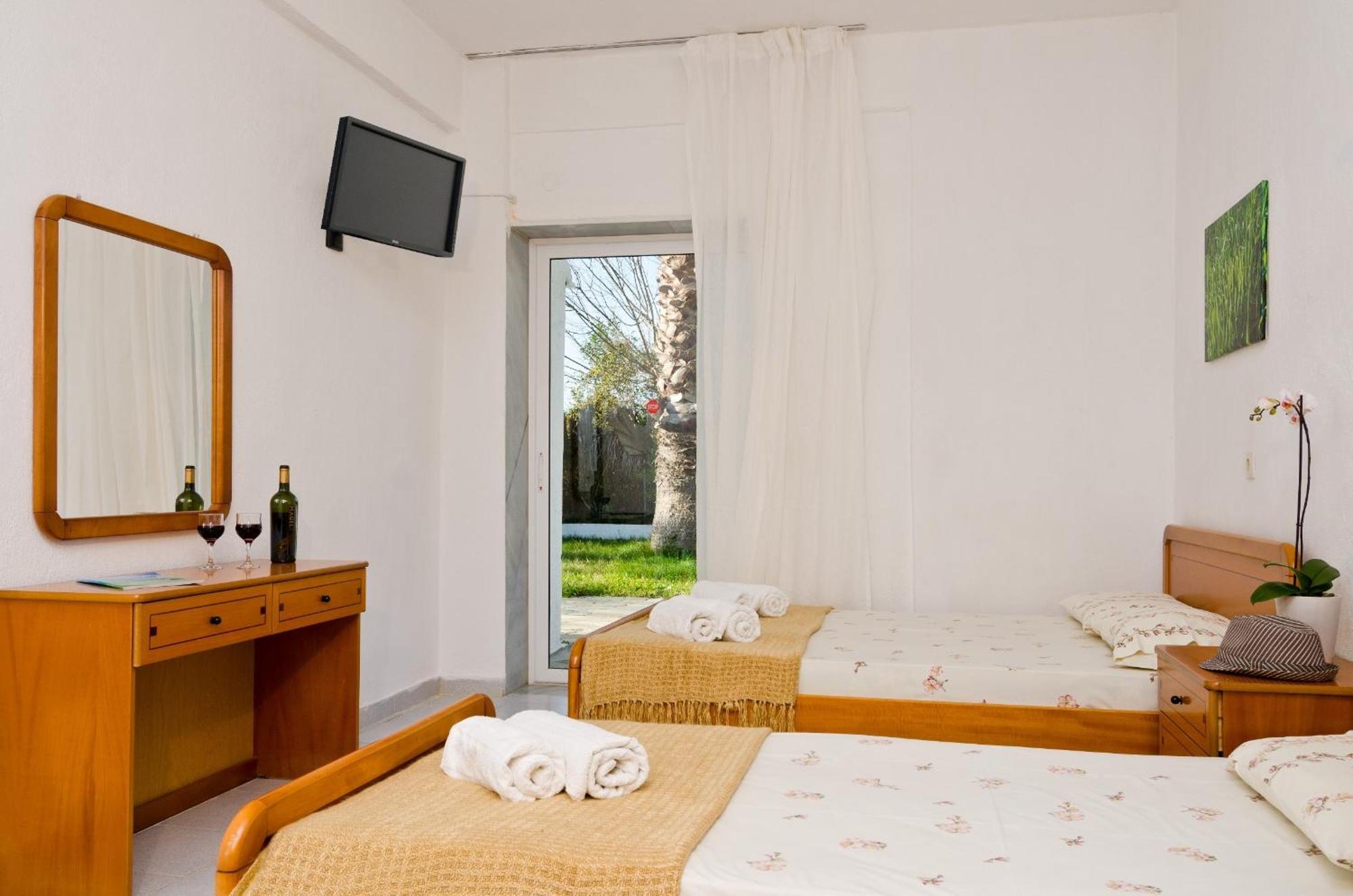 Villa Bianca Studios Посиди Стая снимка