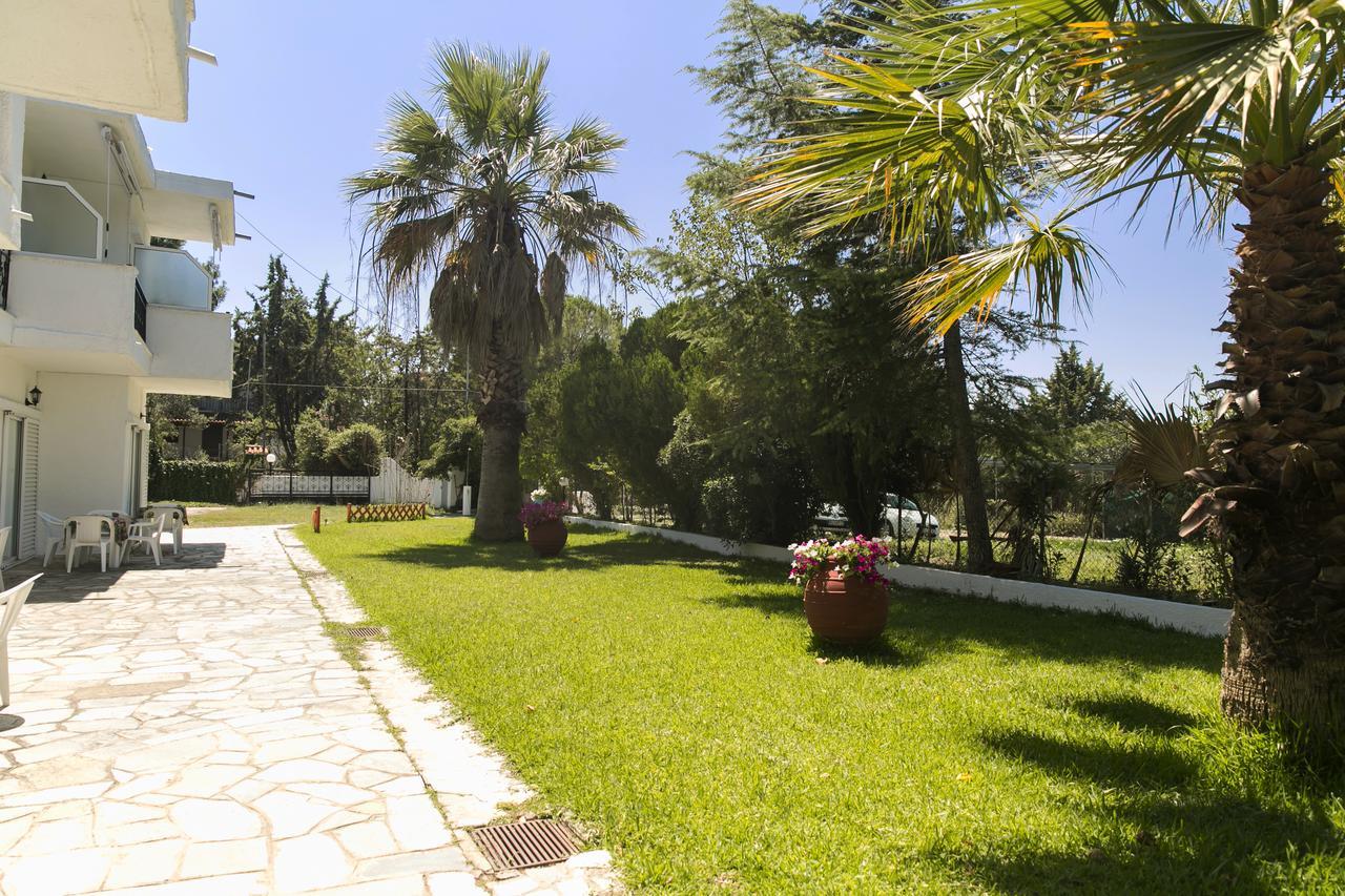Villa Bianca Studios Посиди Екстериор снимка