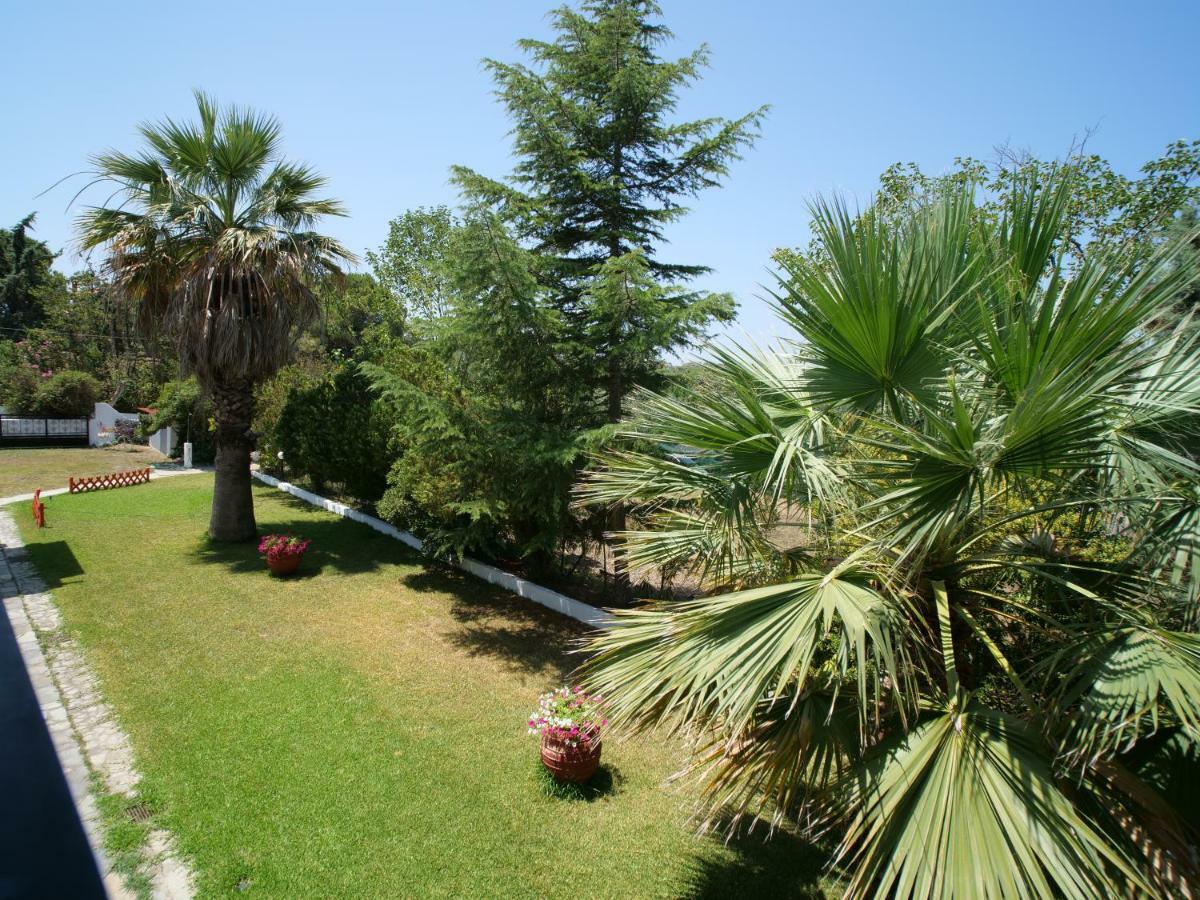 Villa Bianca Studios Посиди Екстериор снимка